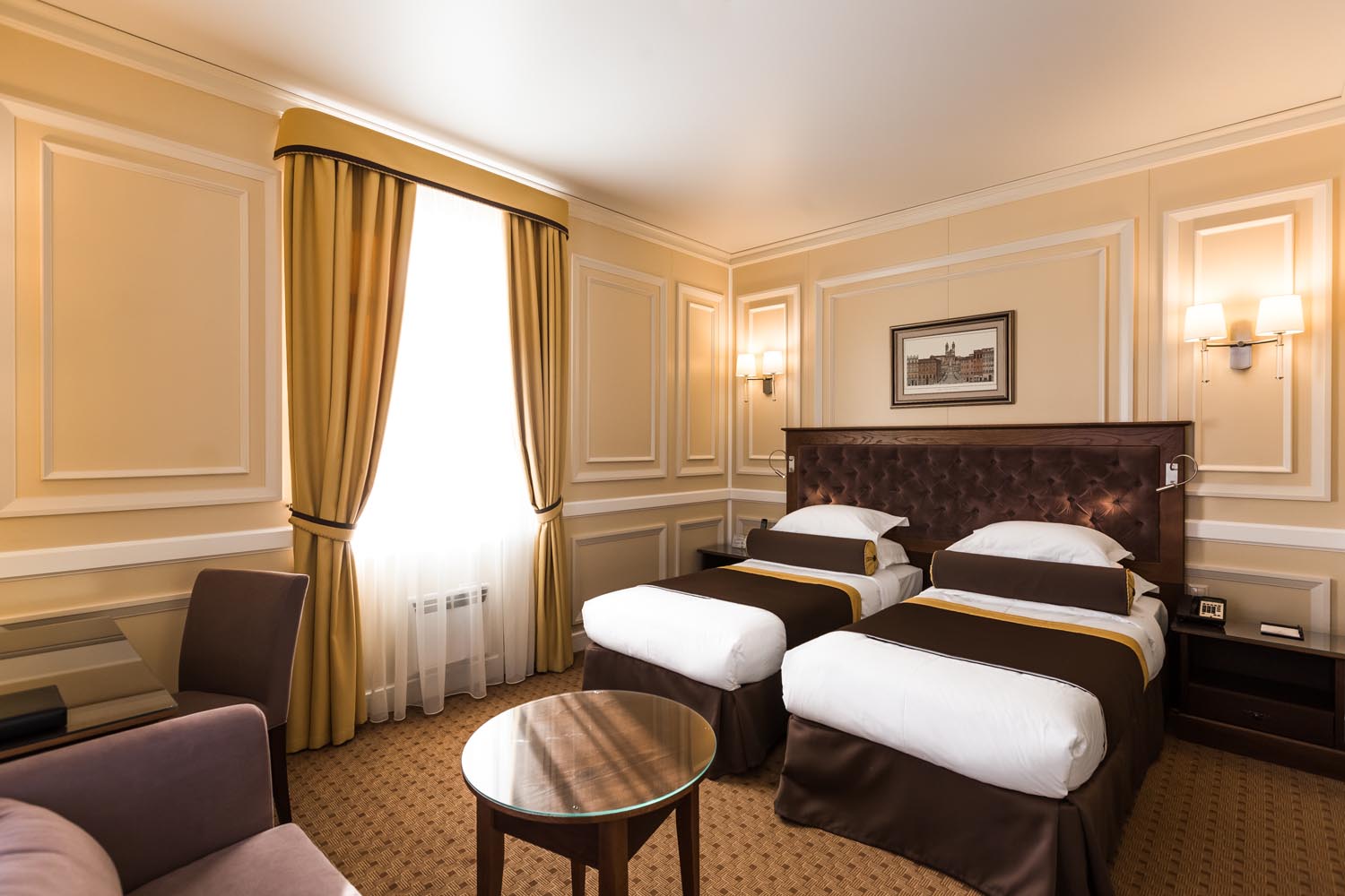 Номер комфорт двухместный с двумя кроватями в отеле Сопка