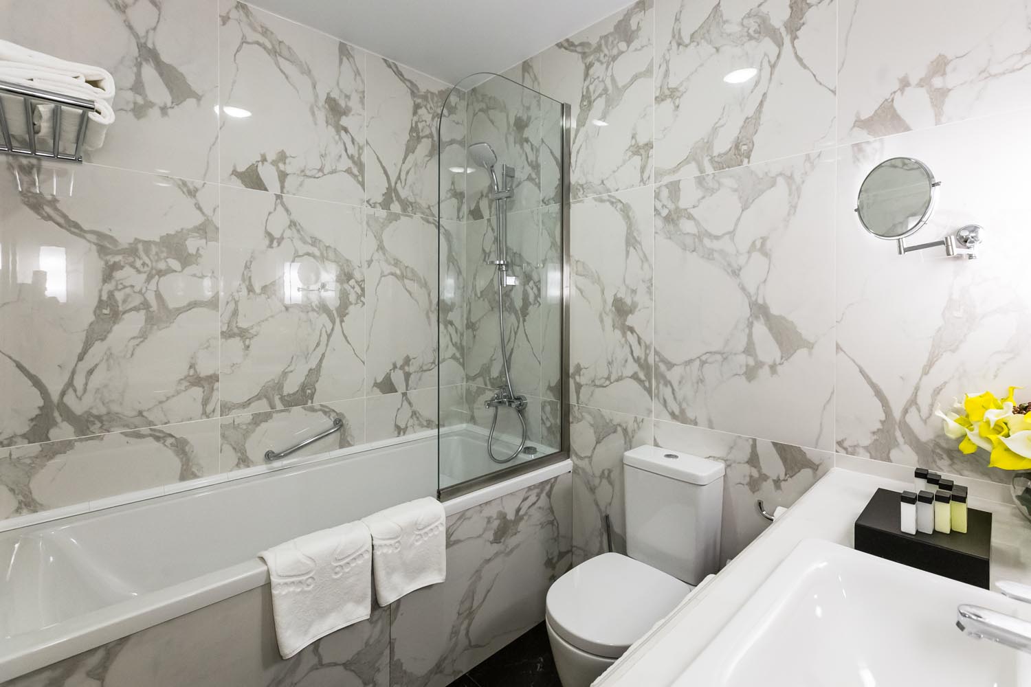 Ванная комната отеля Сопка